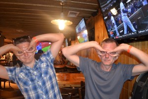 37-Emil og Peter på Hooters i San Antonio